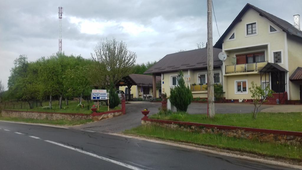 Rooms "Dragica" Otočac Zewnętrze zdjęcie